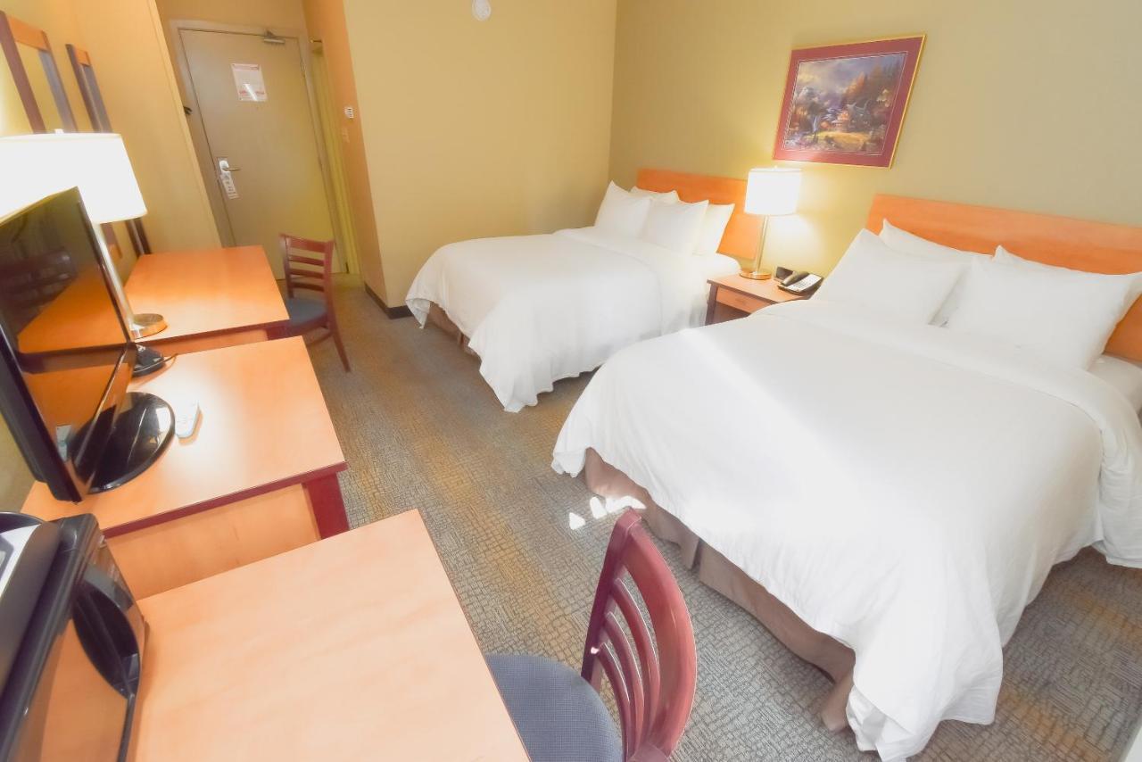 Canad Inns Destination Centre Windsor Park Виннипег Экстерьер фото
