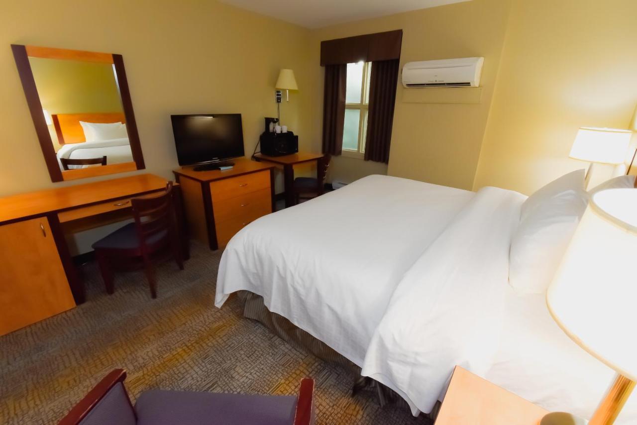 Canad Inns Destination Centre Windsor Park Виннипег Экстерьер фото