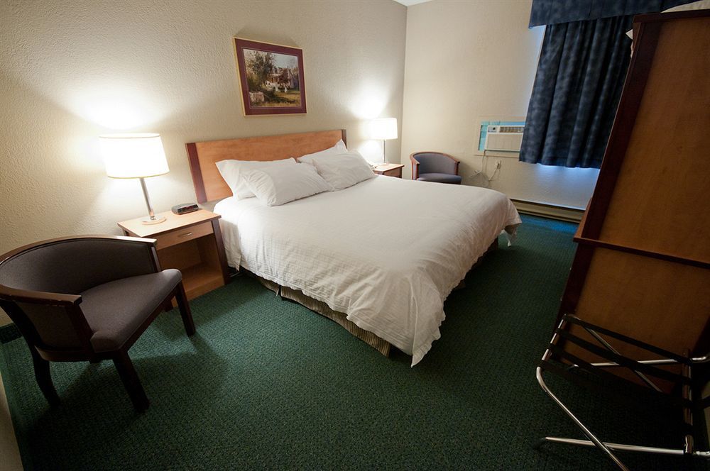 Canad Inns Destination Centre Windsor Park Виннипег Экстерьер фото